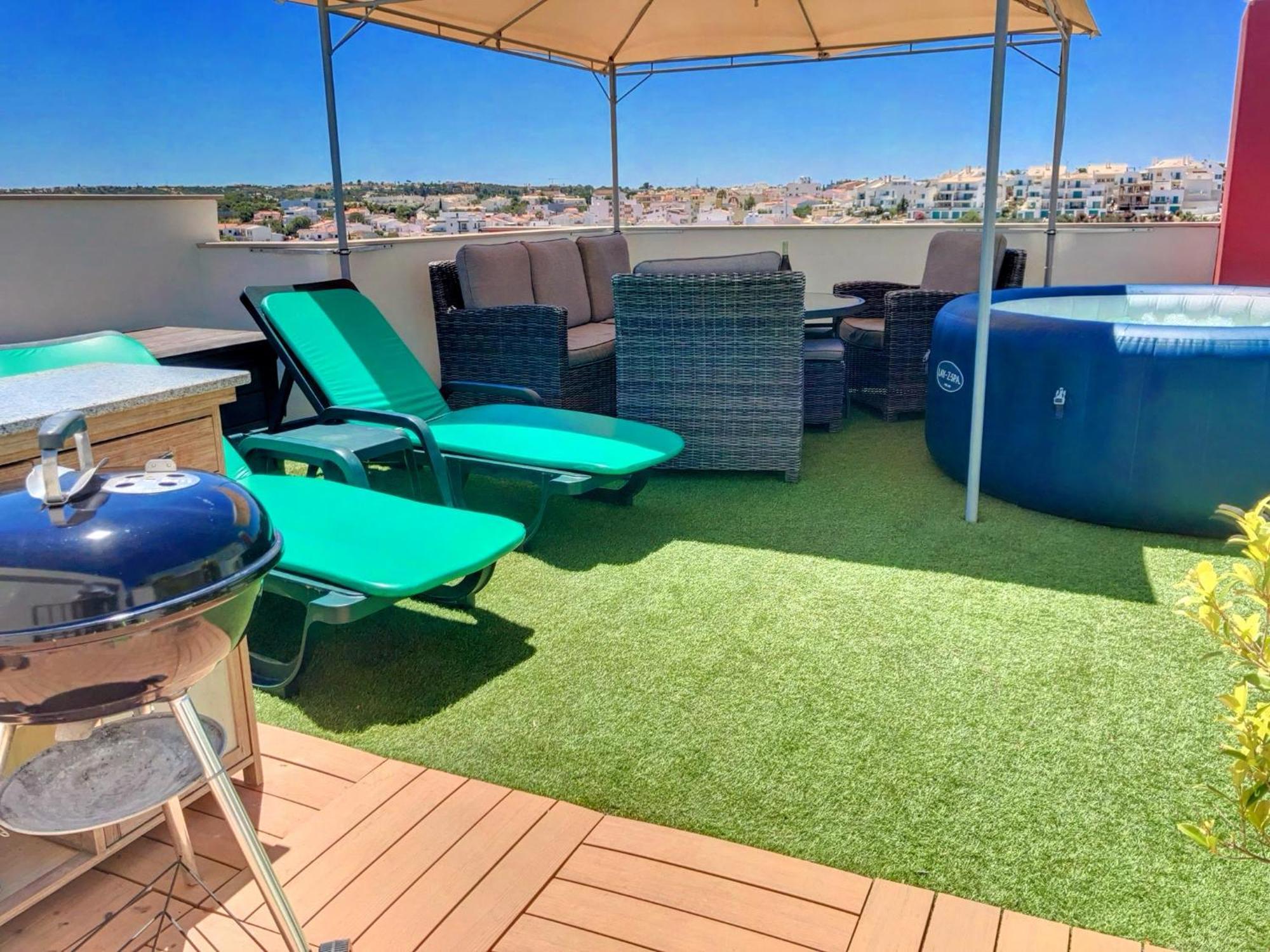 Apartment Alpha - 2 Bedrooms, Private Rooftop Patio With Hot Tub, Bbq And View 페하구도 외부 사진